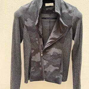 Lola & Sophie Textured Gray Jacket